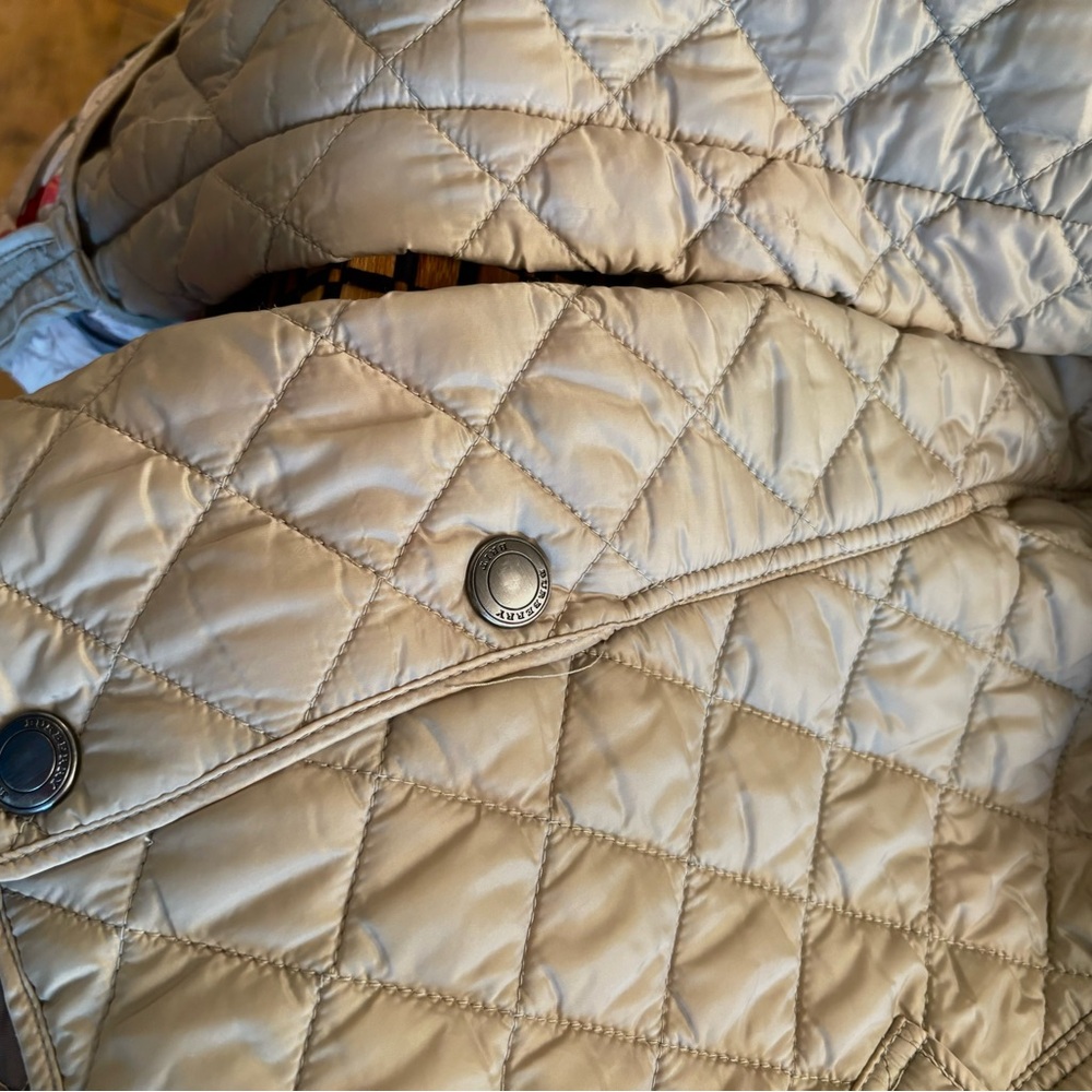 Burberry Brit Beige Quilted Jacket - Picture 7 of 10